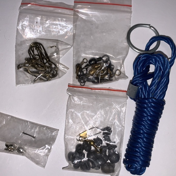 Vintage Plano tackle box loaded with bait, lures etc - Picture 7 of 10